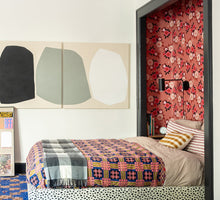 Load image into Gallery viewer, Heirloom Roses Wallpaper